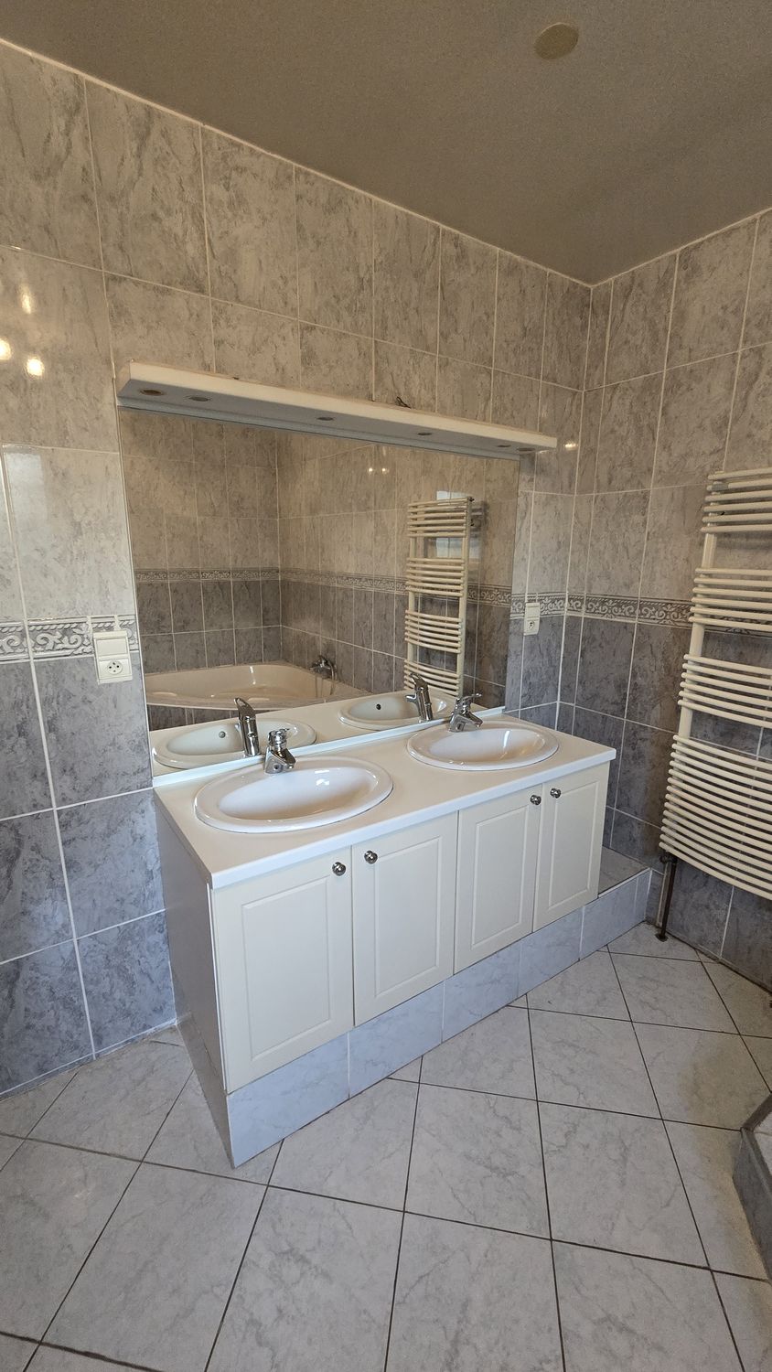 Meuble de salle de bain avant